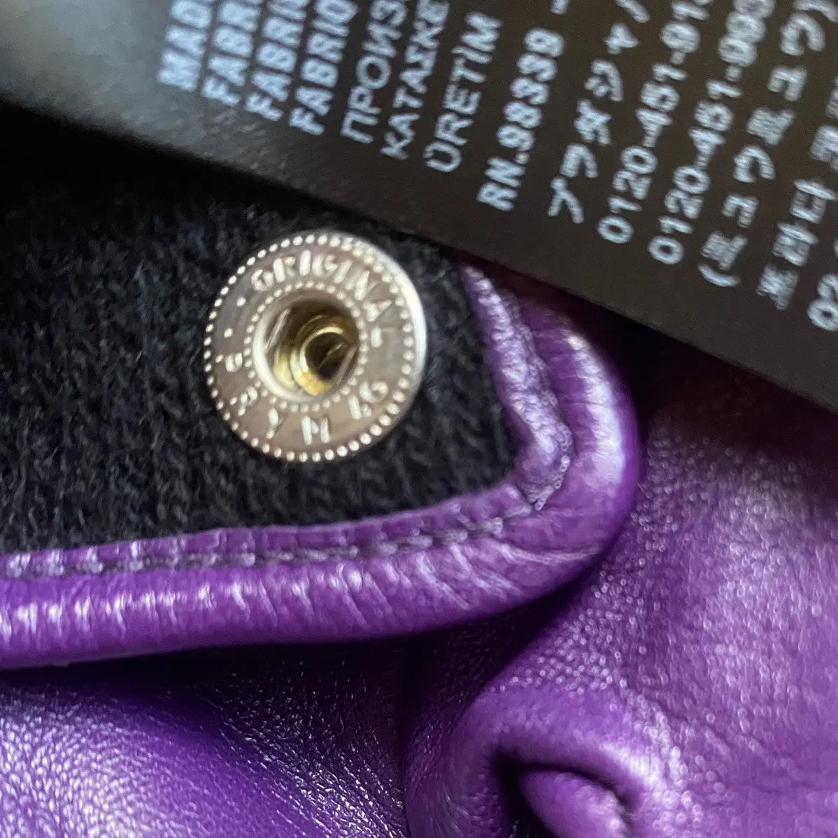 Prada - Triangle Logo Pouch Gloves