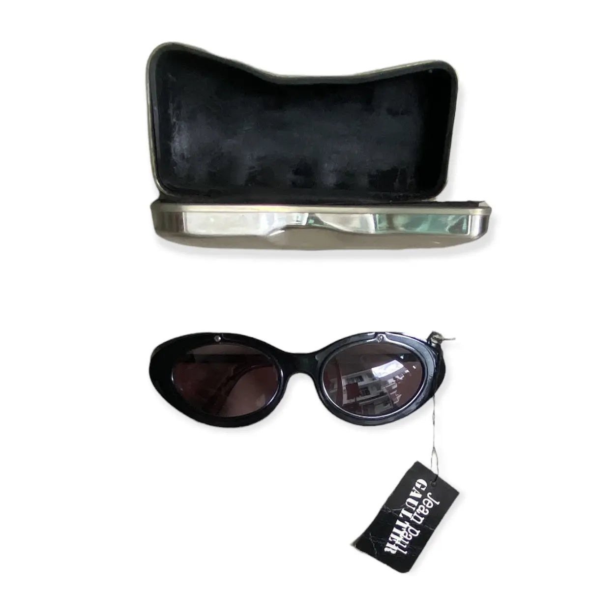 SUNGLASSES