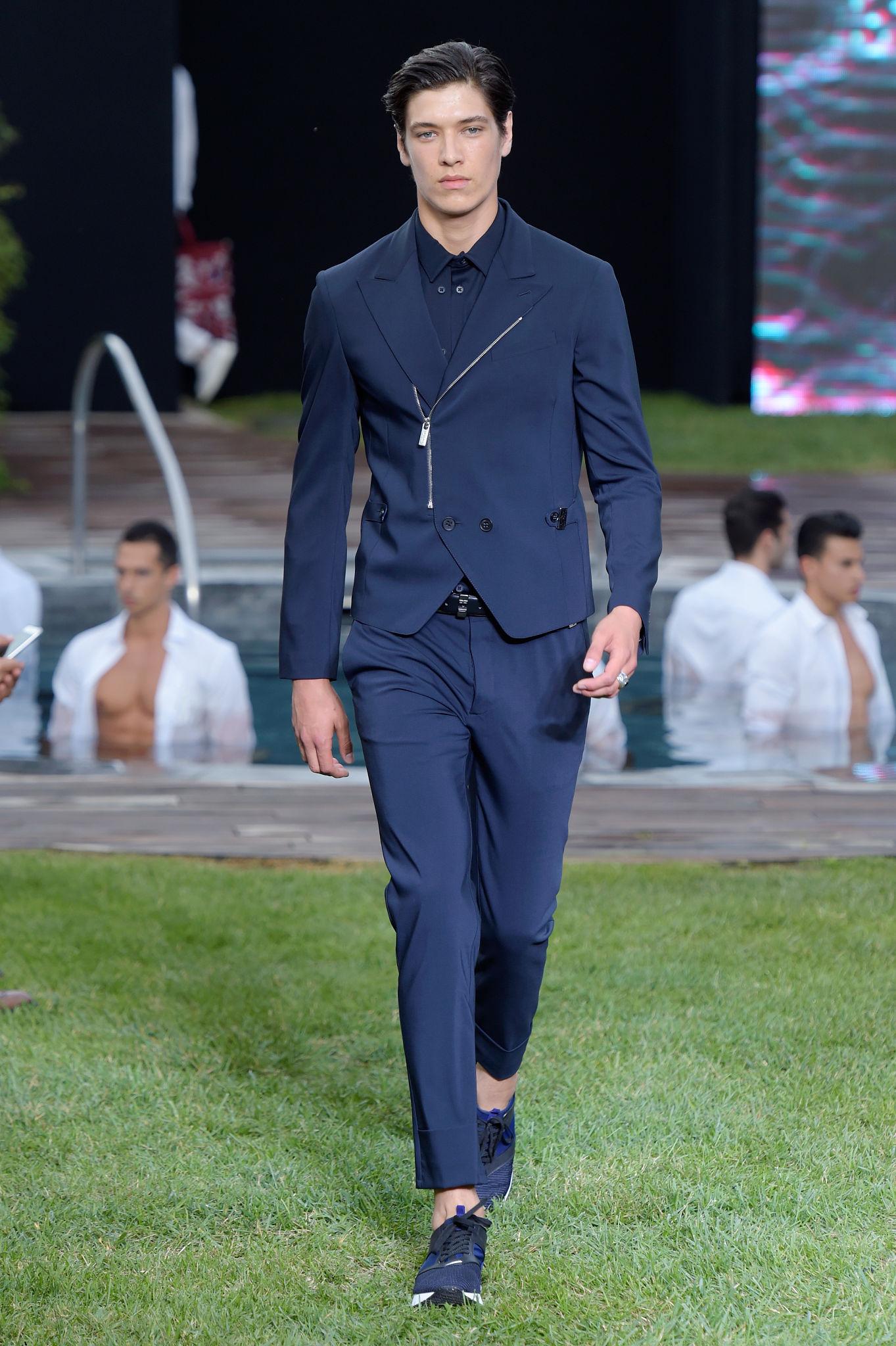 DIRK BIKKEMBERGS