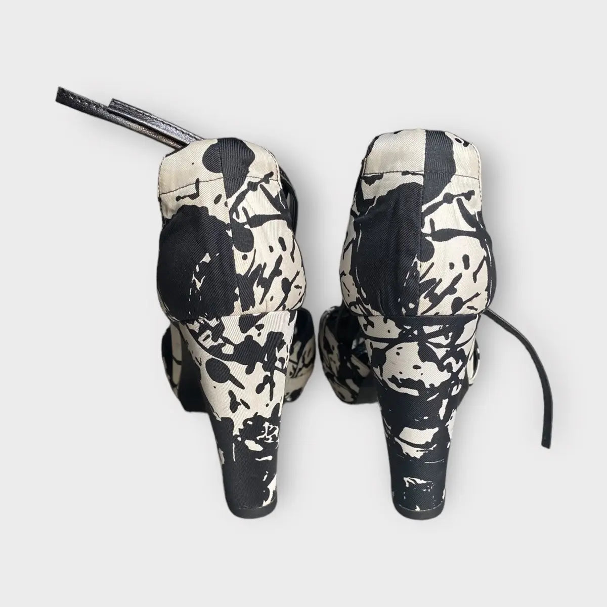 Hermès by Martin Margiela "Cheval Surprise" 2004.