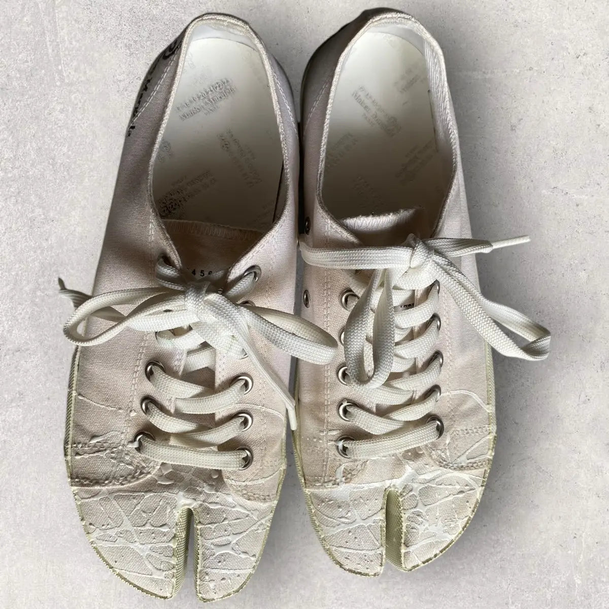 Maison Margiela - Off-White Color Splash Tabi Sneakers