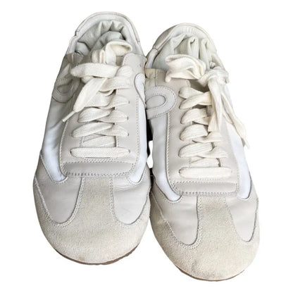 Loewe - Flow Runner