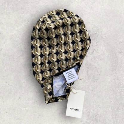 Vetements - AW22 Crypto currently Mask