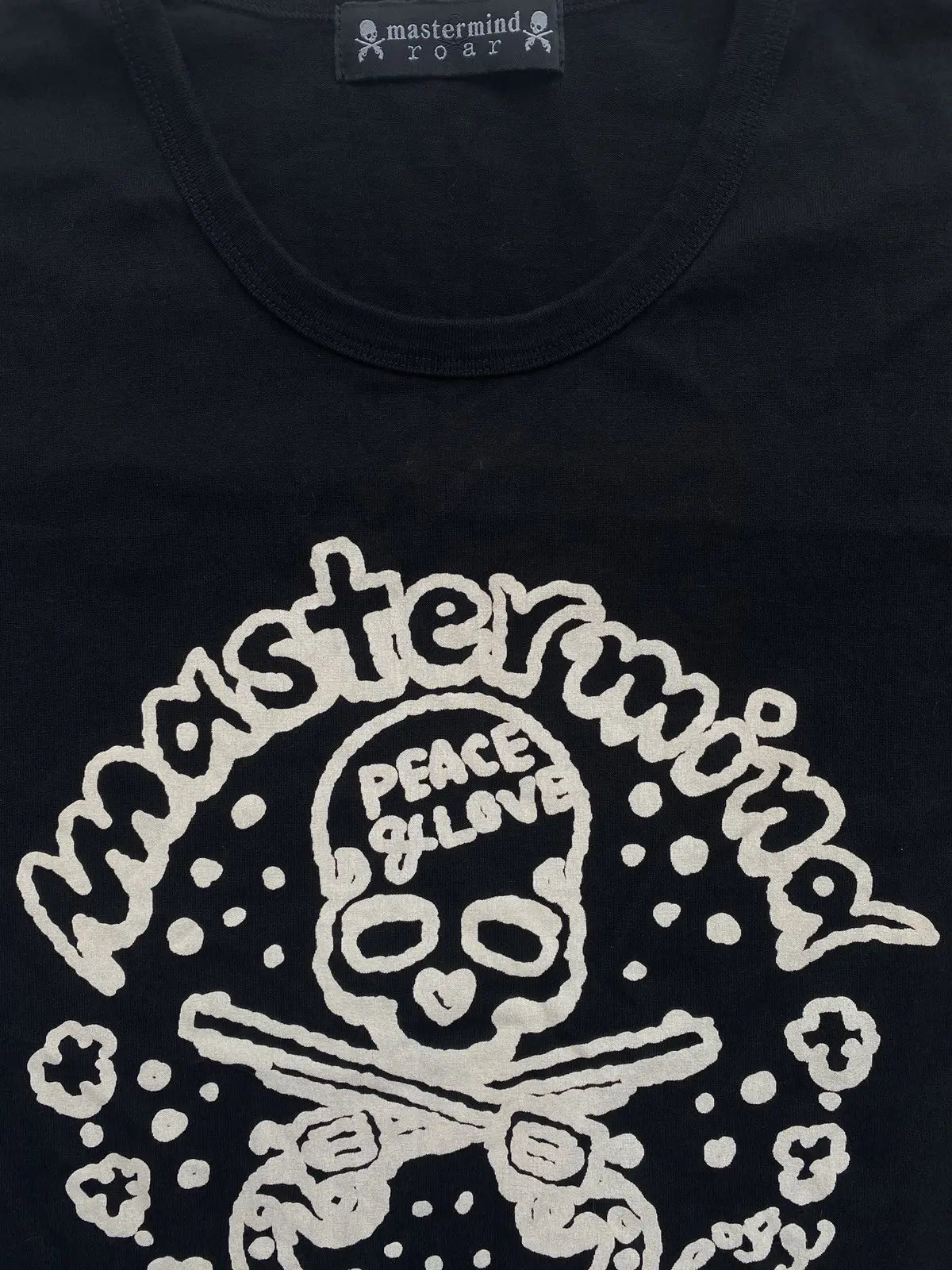 Mastermind Japan - MMJ X Roar Peace & Love T shirt