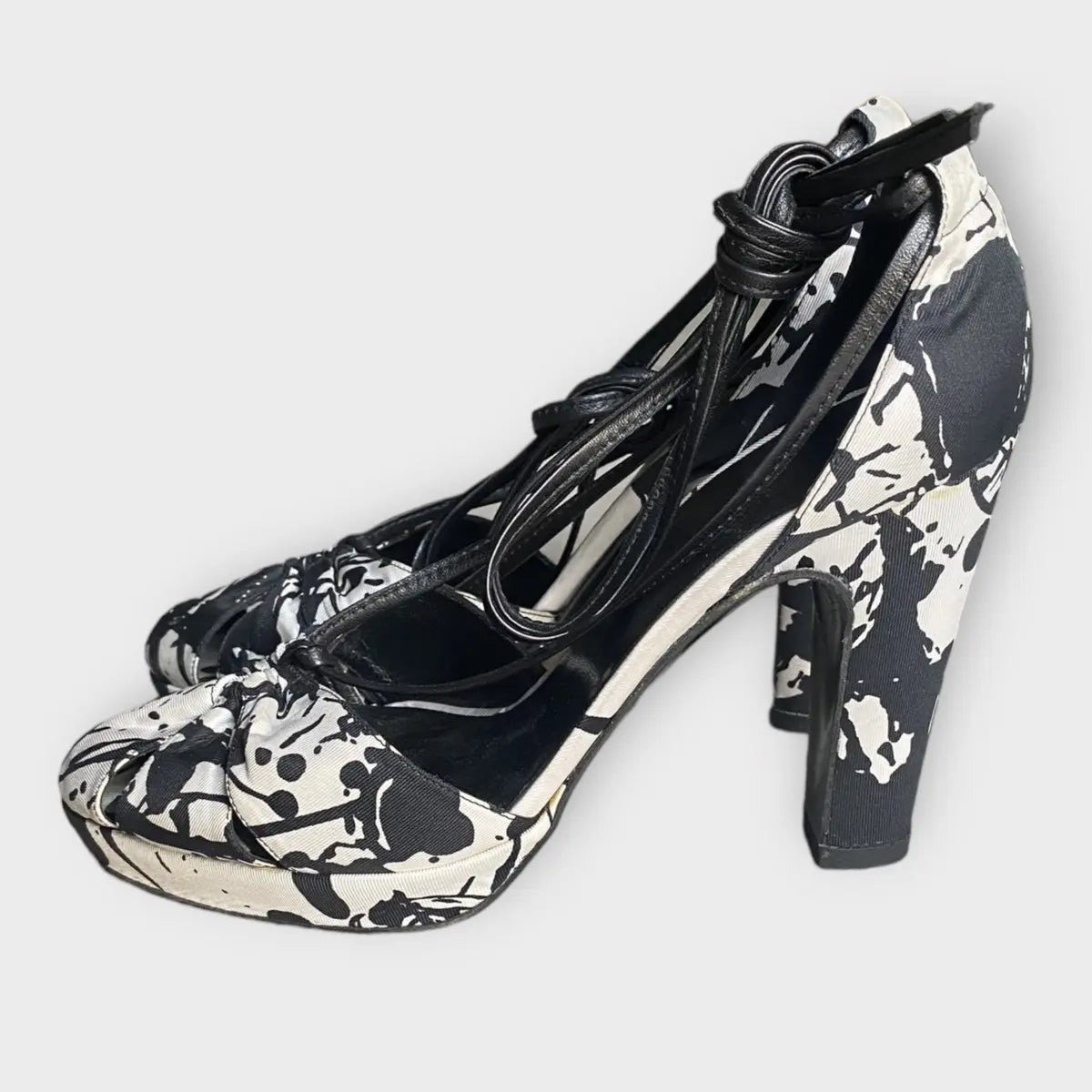 Hermès by Martin Margiela "Cheval Surprise" 2004.