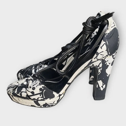 Hermès by Martin Margiela "Cheval Surprise" 2004.