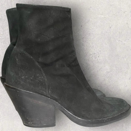 Ann Demeulemeester - Suede Cuban Heel Boots