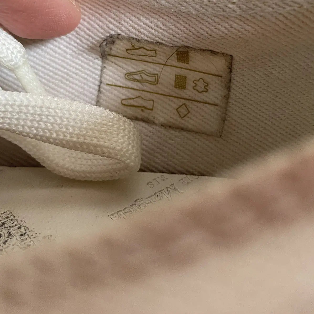 Maison Margiela - Off-White Color Splash Tabi Sneakers