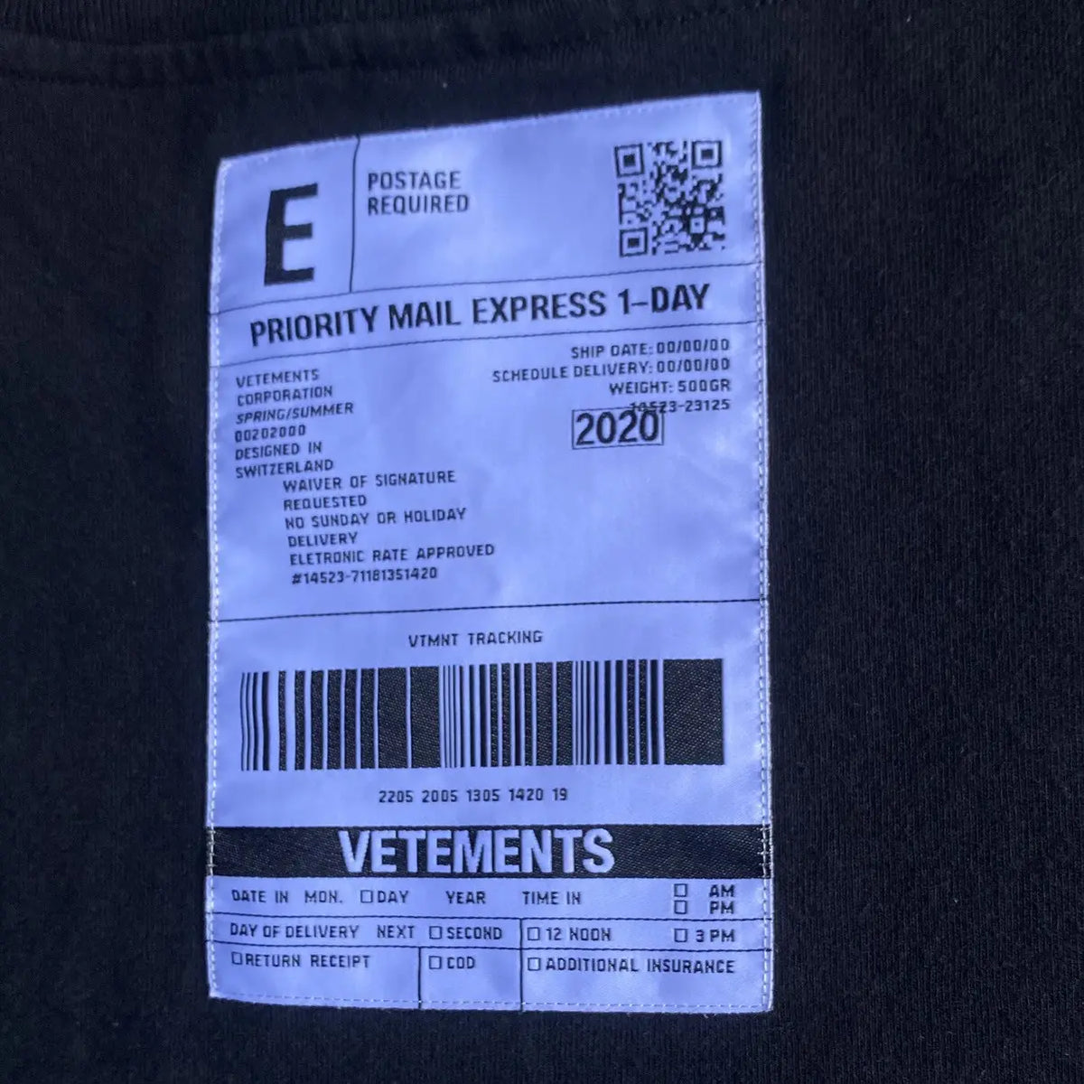 Vetements - SS20 Priority Mail T Shirt