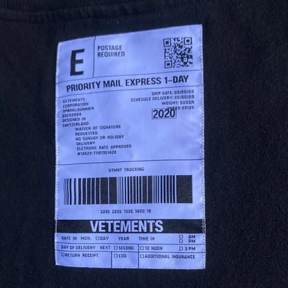 Vetements - SS20 Priority Mail T Shirt