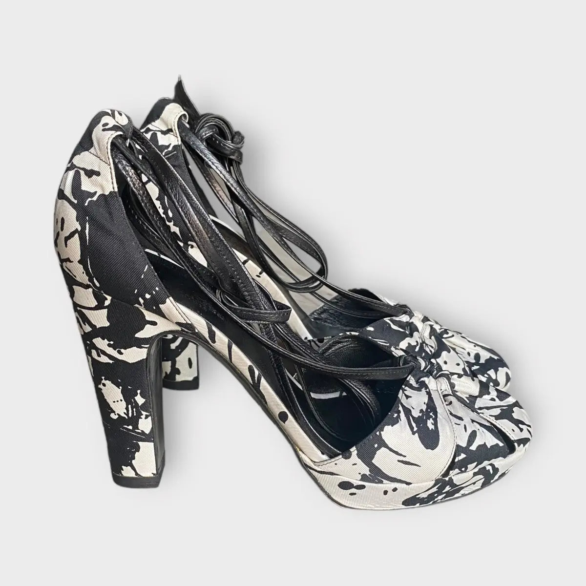 Hermès by Martin Margiela "Cheval Surprise" 2004.