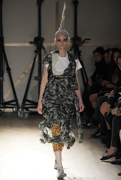 Comme des Garcons - SS10 Runway Tao Comme Des Garcons