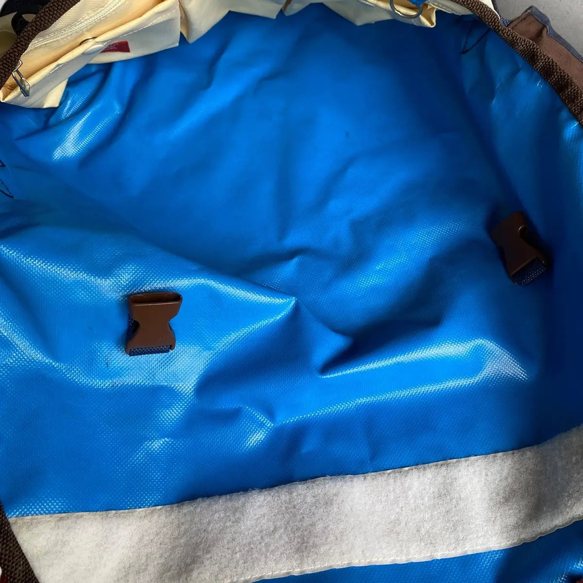 Undercover : SS08 Ethnic Messenger Sling Bag