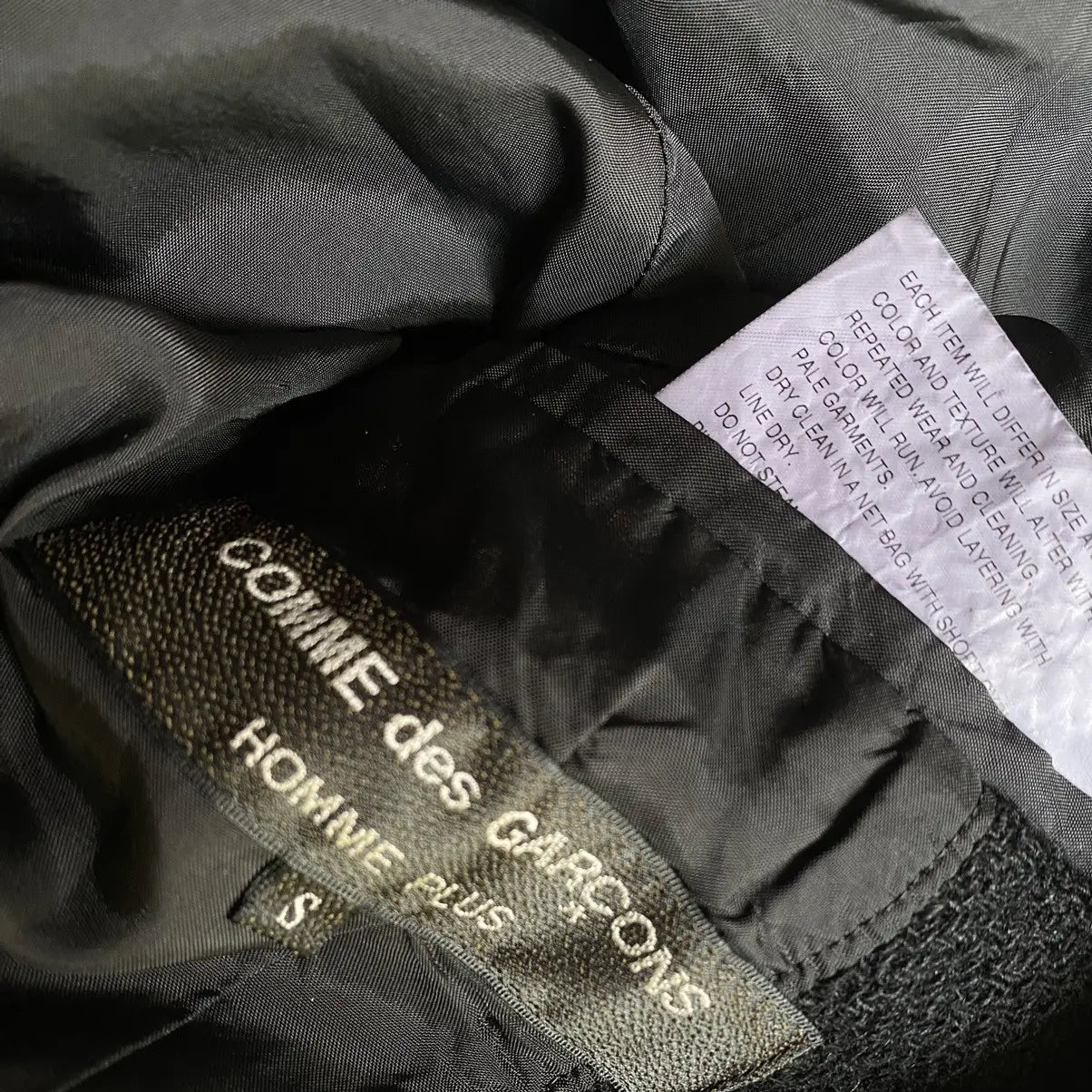 Comme des Garcons Homme Plus : Fall03 Runway Black Wool Dye Blazer