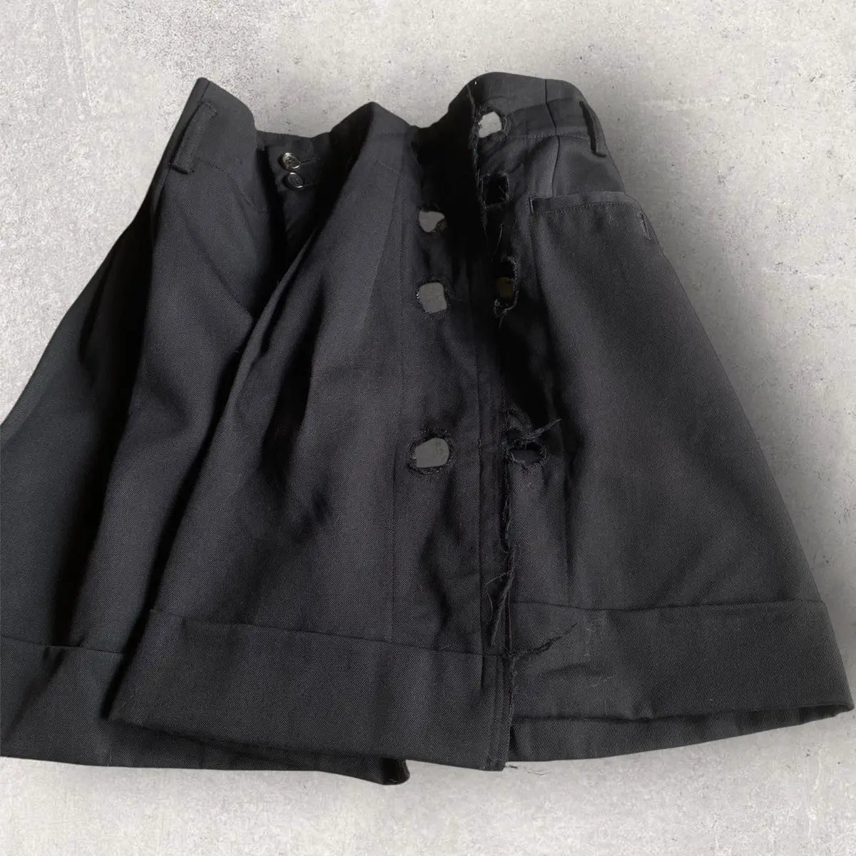 Comme des garcons - 2015 Side Holes Pleats Shorts
