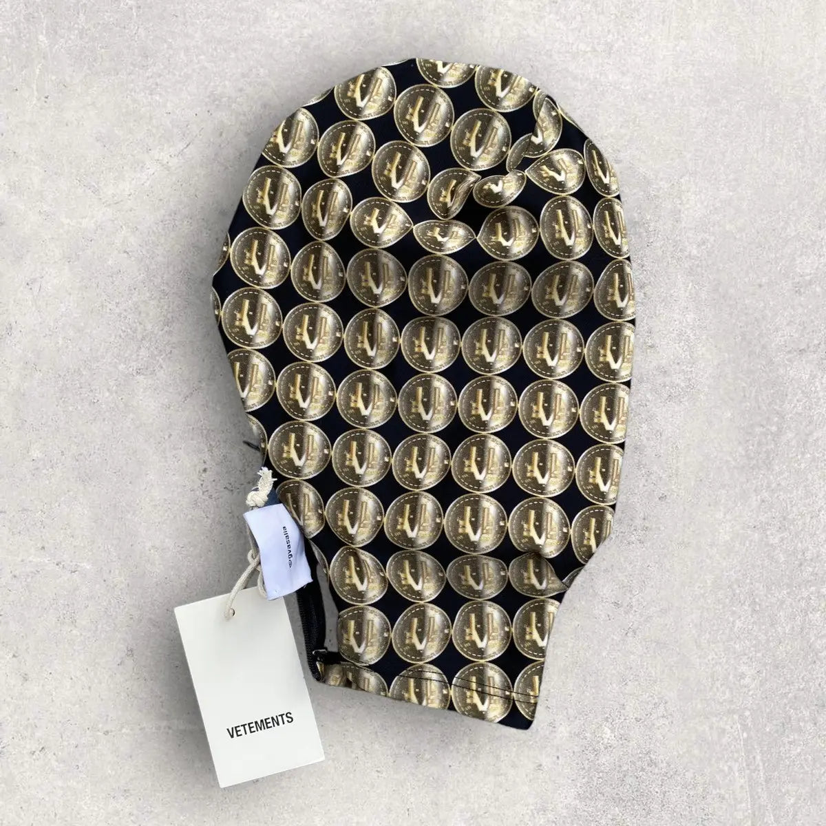Vetements - AW22 Crypto currently Mask