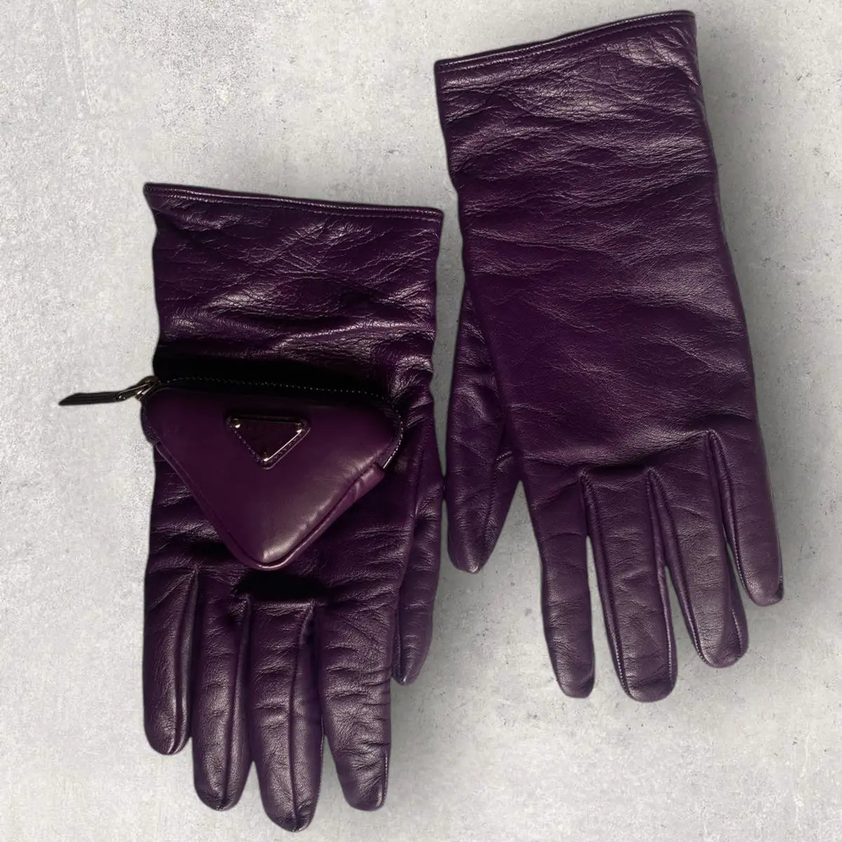 Prada - Triangle Logo Pouch Gloves