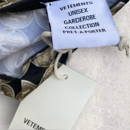 Vetements - AW22 Crypto currently Mask