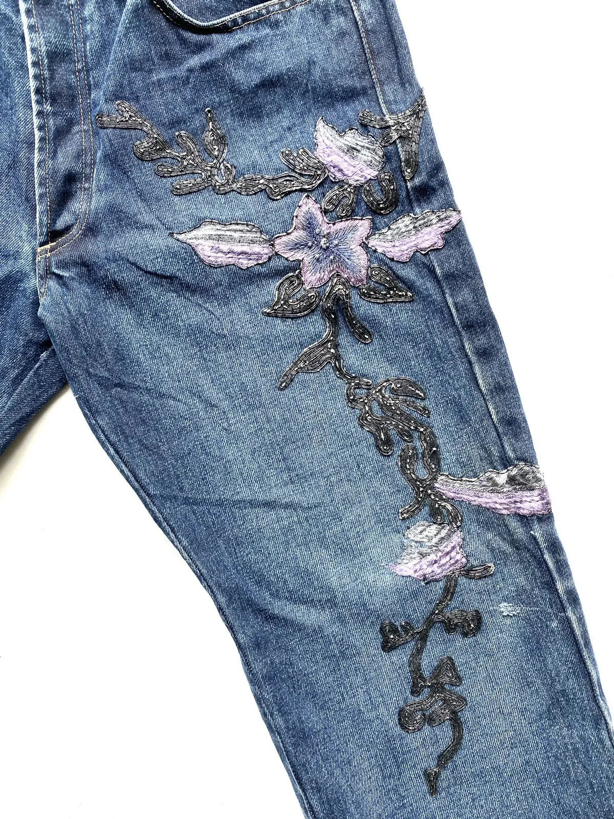 Gucci - Fall99 AD And Runway Floral Embroiled Denim