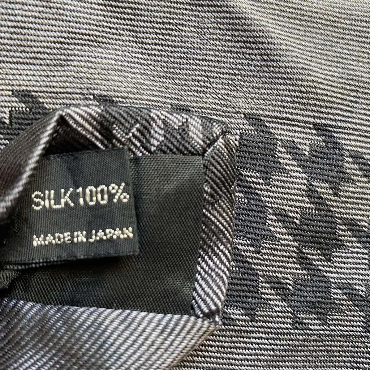 Yohji Yamamoto  Silk Houndstooth Tie