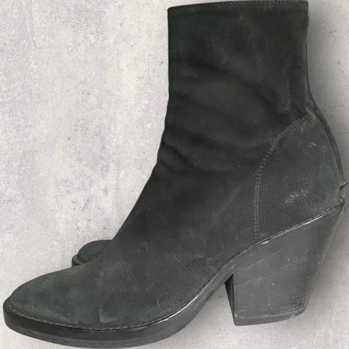 Ann Demeulemeester - Suede Cuban Heel Boots