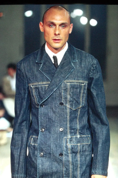 Yohji Yamamoto : SS02 Runway Double Breath Spotted Horse Collab