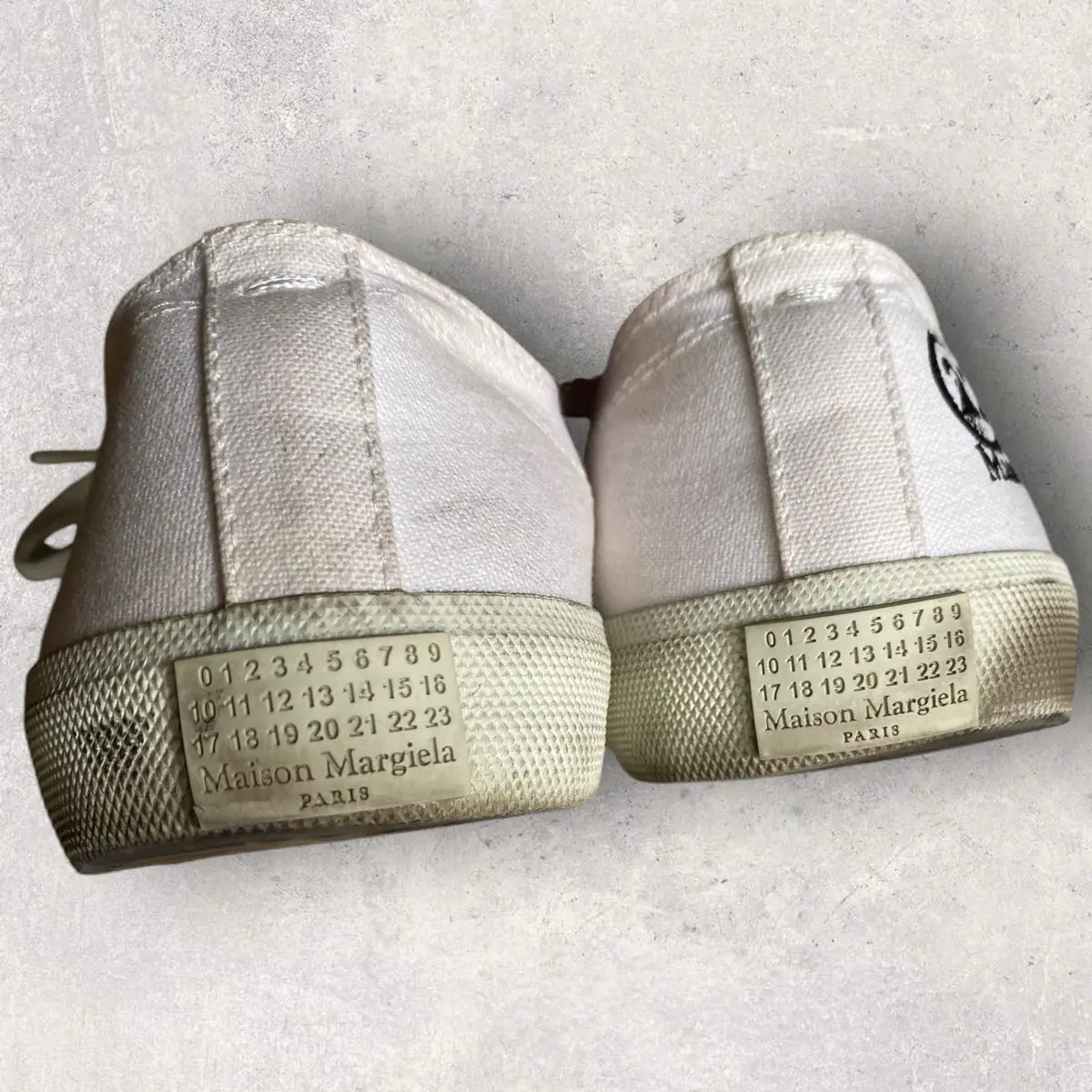 Maison Margiela - Off-White Color Splash Tabi Sneakers