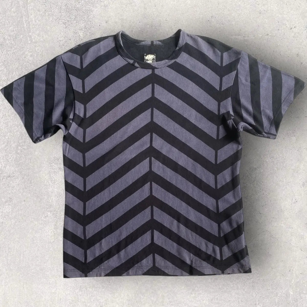Undercover - AW01 D.A.V.F Chevron Print T Shirt  Men's US M / EU 48-50 / 2•Used