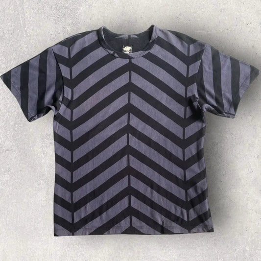 Undercover - AW01 D.A.V.F Chevron Print T Shirt  Men's US M / EU 48-50 / 2•Used