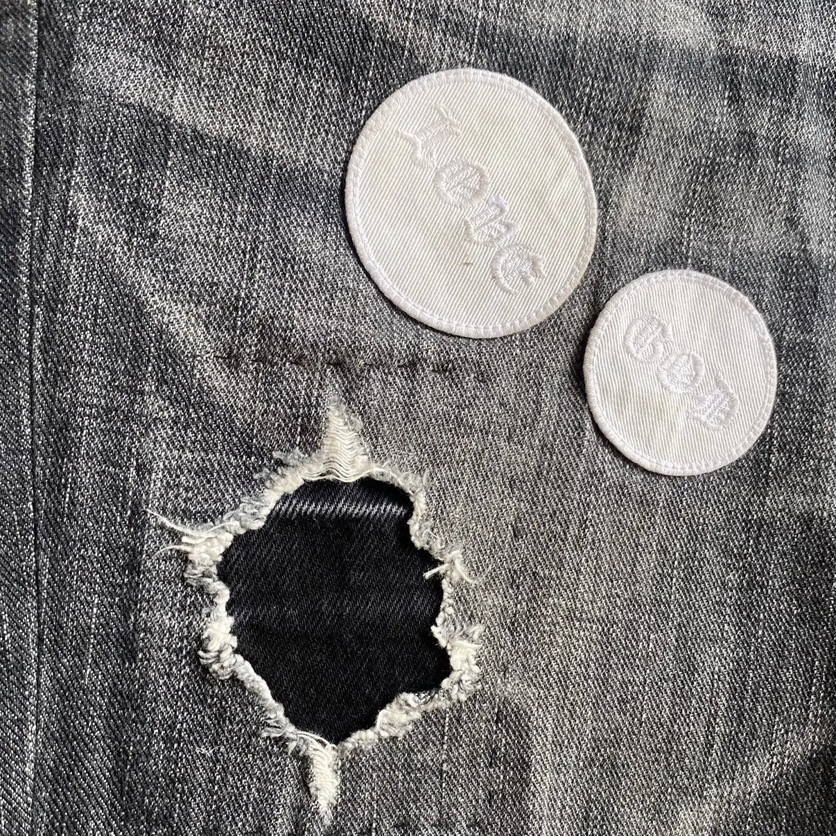 Number (N)ine : AW04 Give peace a chance Patch Denim