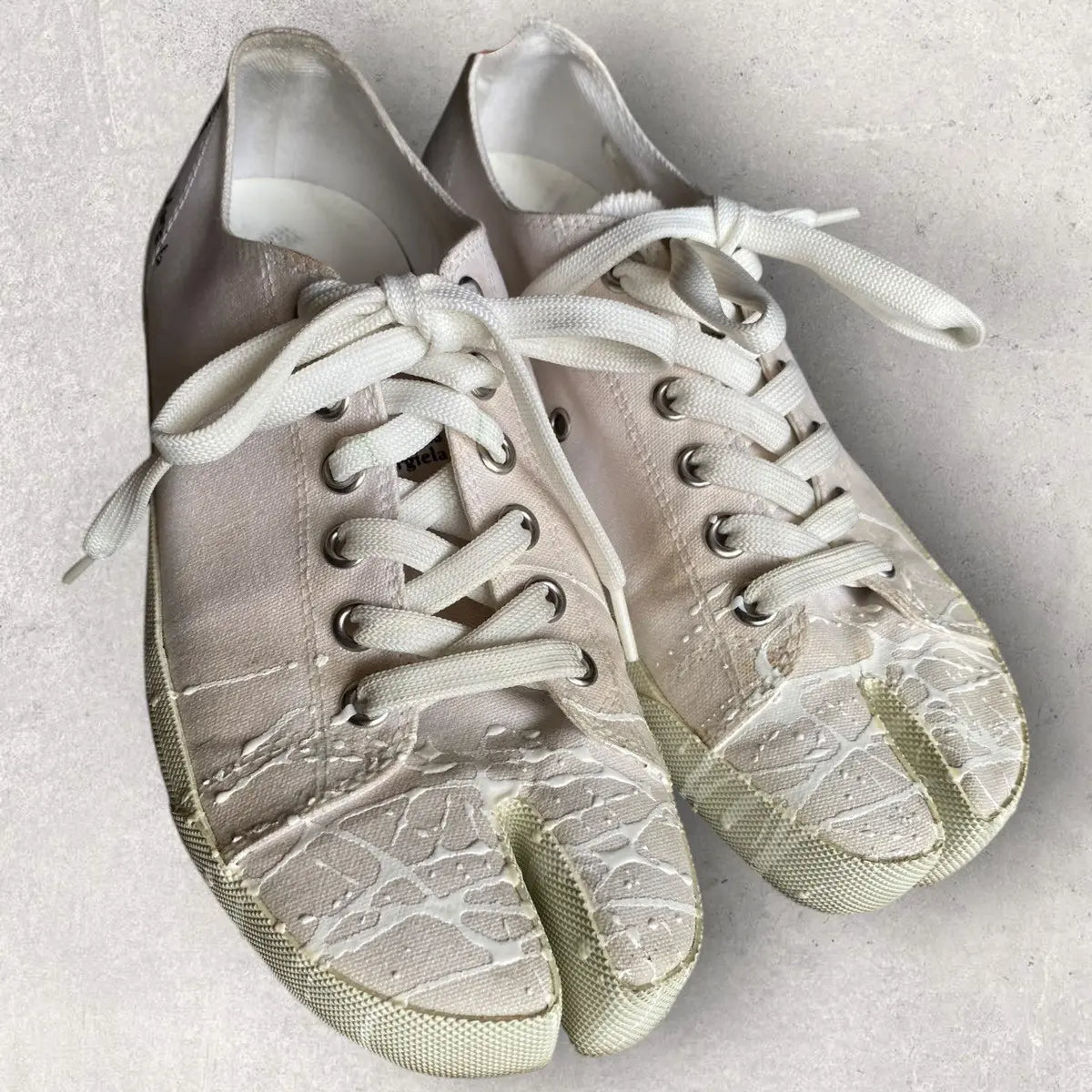 Maison Margiela - Off-White Color Splash Tabi Sneakers
